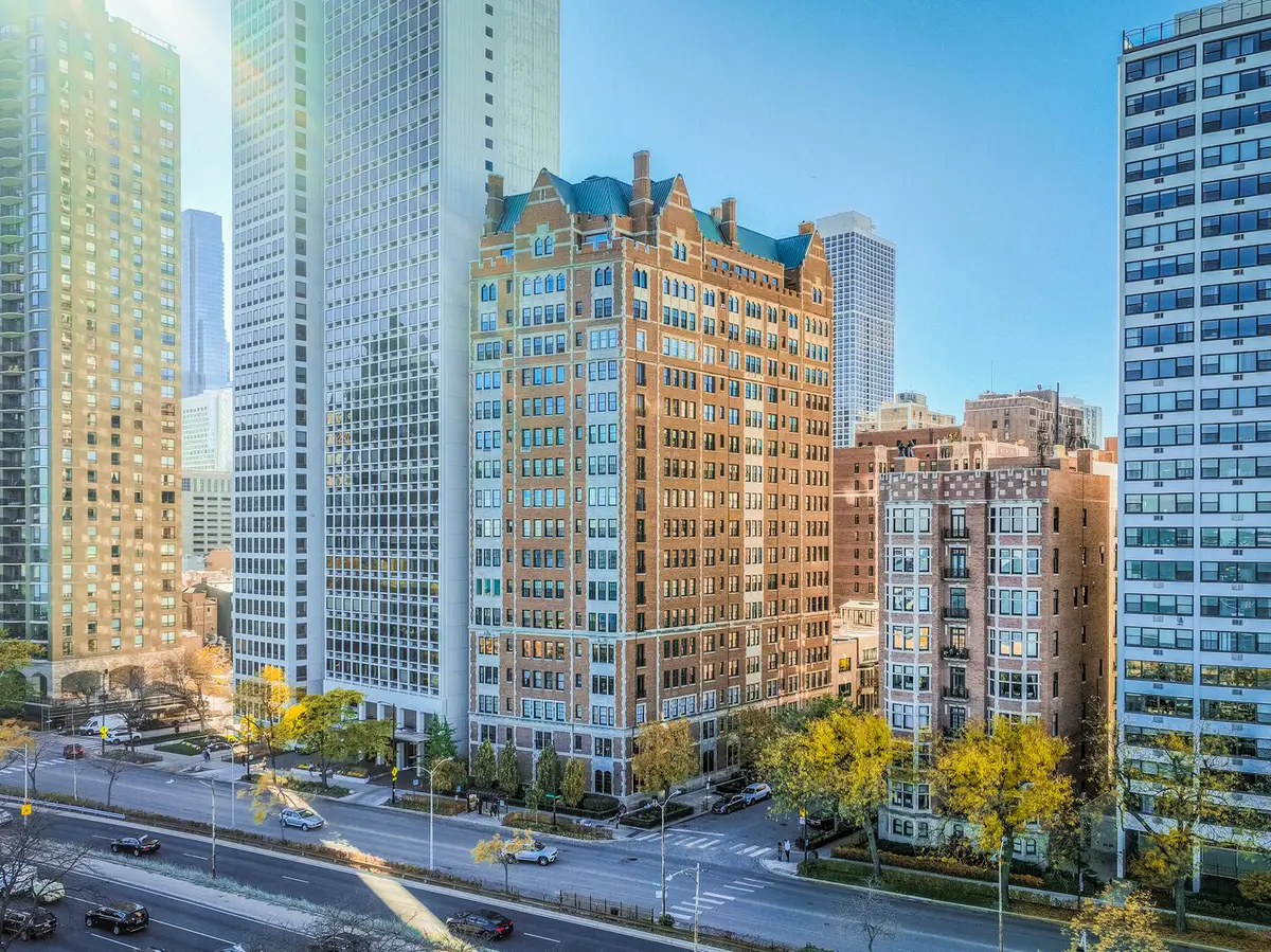 1120 N Lake Shore Drive #15A, Chicago, IL 60611 - Image #1
