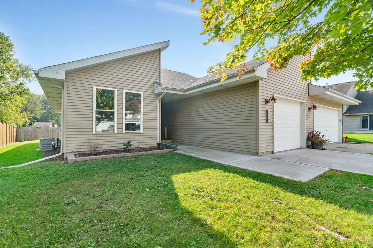 210 Kevin Drive, Diamond, IL 60416 - Image #1