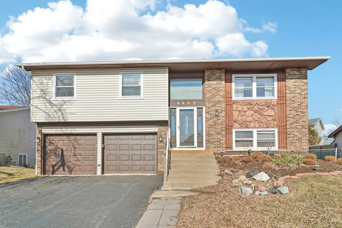 4485 Bayside Circle, Hoffman Estates, IL 60192 - #1