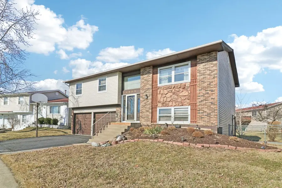 4485 Bayside Circle, Hoffman Estates, IL 60192 - #2