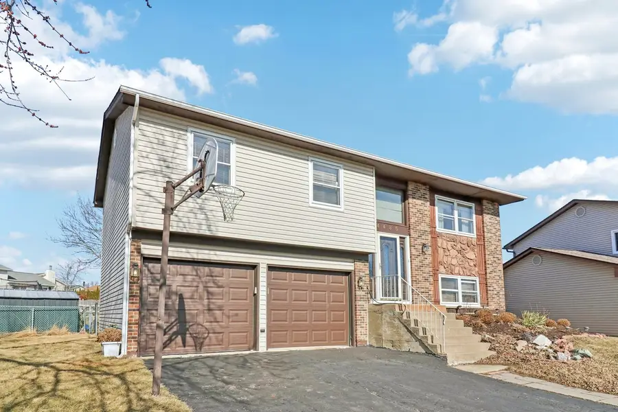 4485 Bayside Circle, Hoffman Estates, IL 60192 - #3