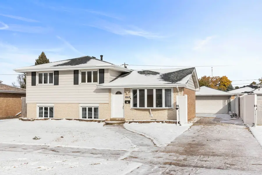 Address Withheld By Seller, Chicago Ridge, IL 60415 - Image #3