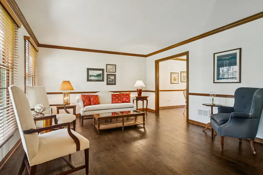 216 Lexington Avenue, Fox River Grove, IL 60021 - Image #2