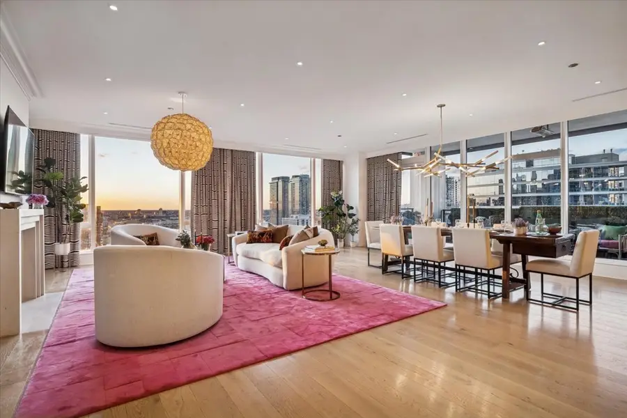 9 W Walton Street #2202, Chicago, IL 60610 - #3