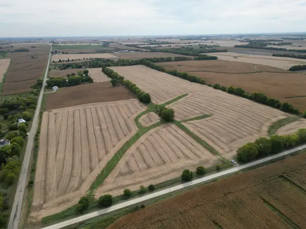 000 County Line Road, Newark, IL 60551