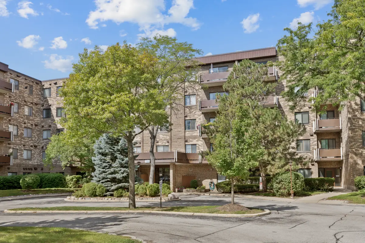 700 Wellington Avenue #419, Elk Grove Village, IL 60007 - Image #1
