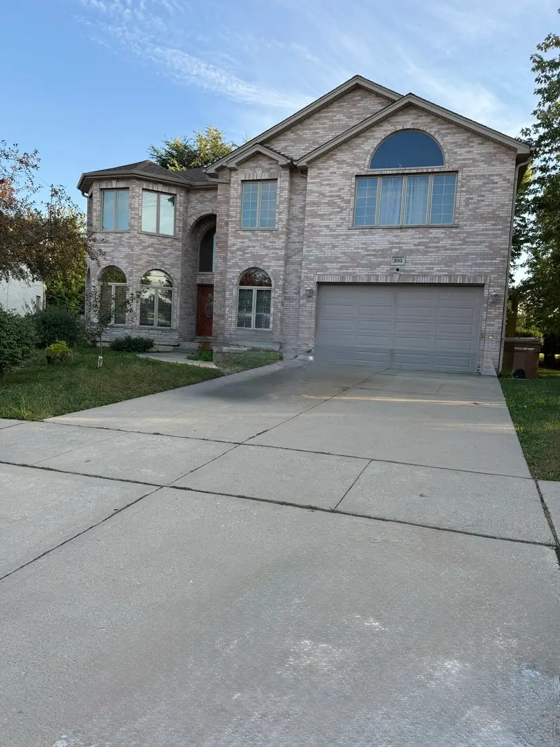 203 Ahmed Court, Glendale Heights, IL 60139 - Image #2