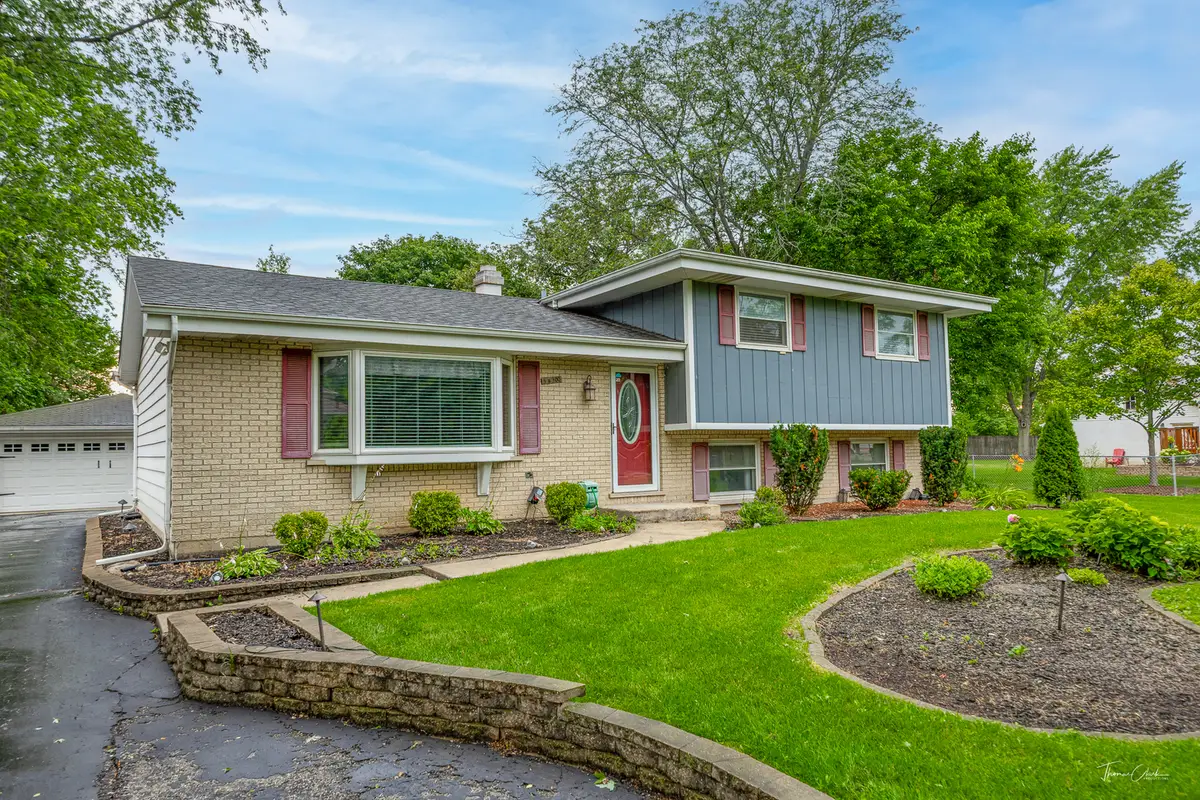 5S300 Tuthill Road, Naperville, IL 60563 - Image #1