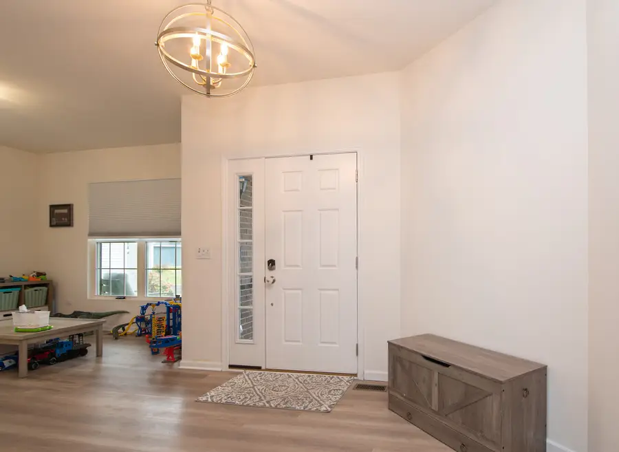 26536 W Red Apple Road, Plainfield, IL 60585 - Image #3