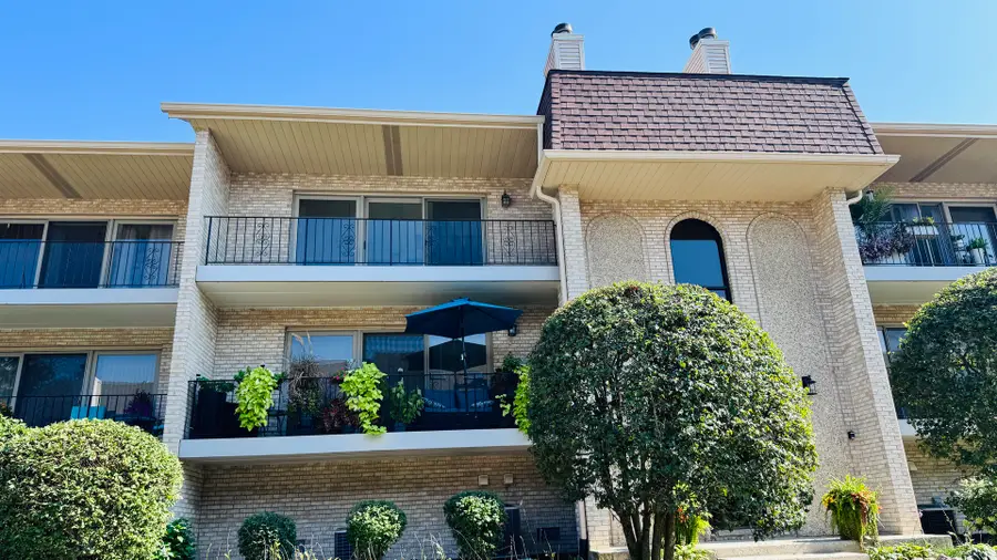 9004 Del Prado Drive #2N, Palos Hills, IL 60465 - Image #2