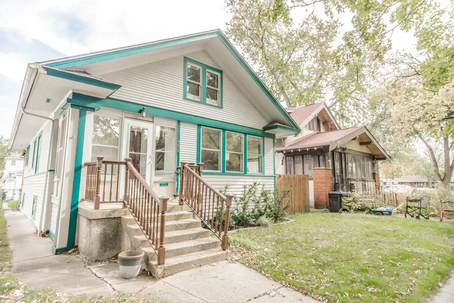 904 Hayes Avenue, Oak Park, IL 60302 - Image #2