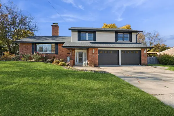 7S355 Midfield Drive, Aurora, IL 60506