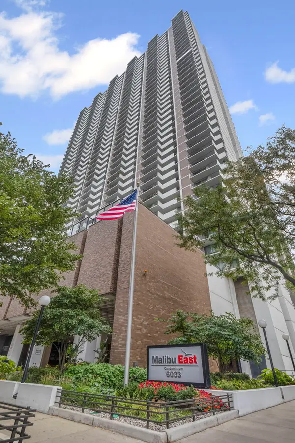 6033 N Sheridan Road #10D, Chicago, IL 60660