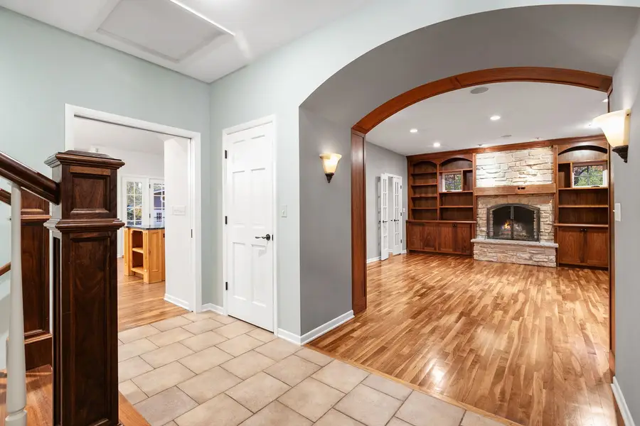 1292 Oak Trail Drive, Libertyville, IL 60048 - Image #3