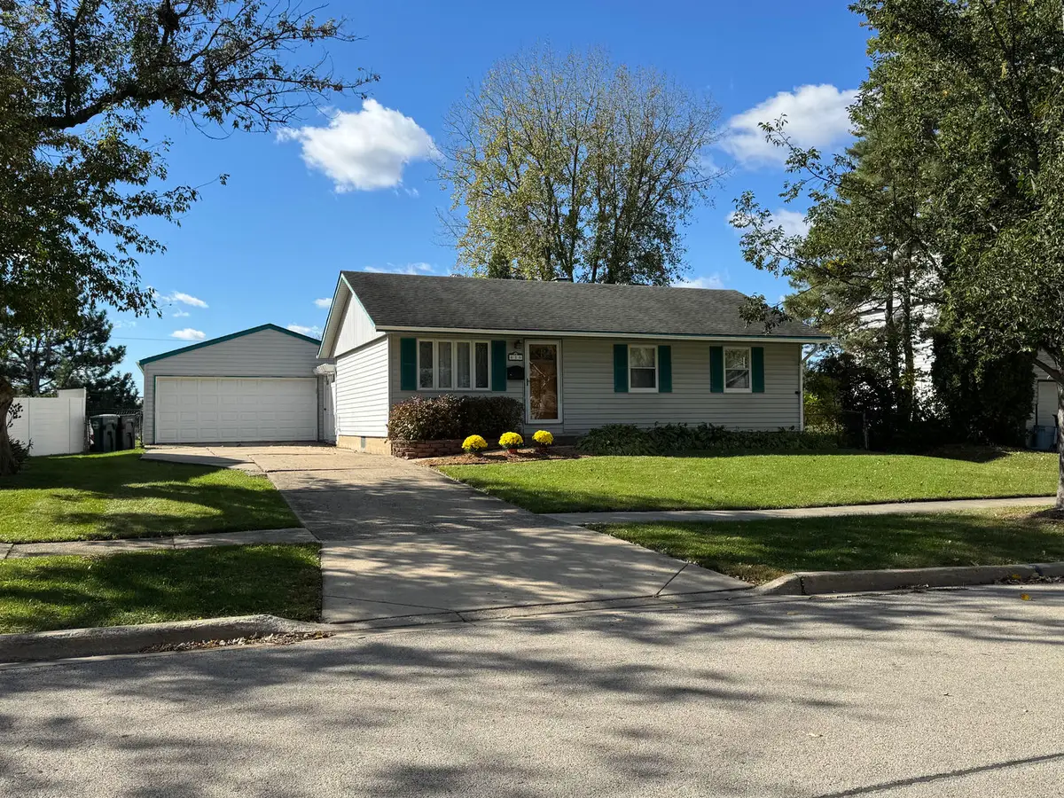 216 Kosan Circle, Streamwood, IL 60107 - Image #1