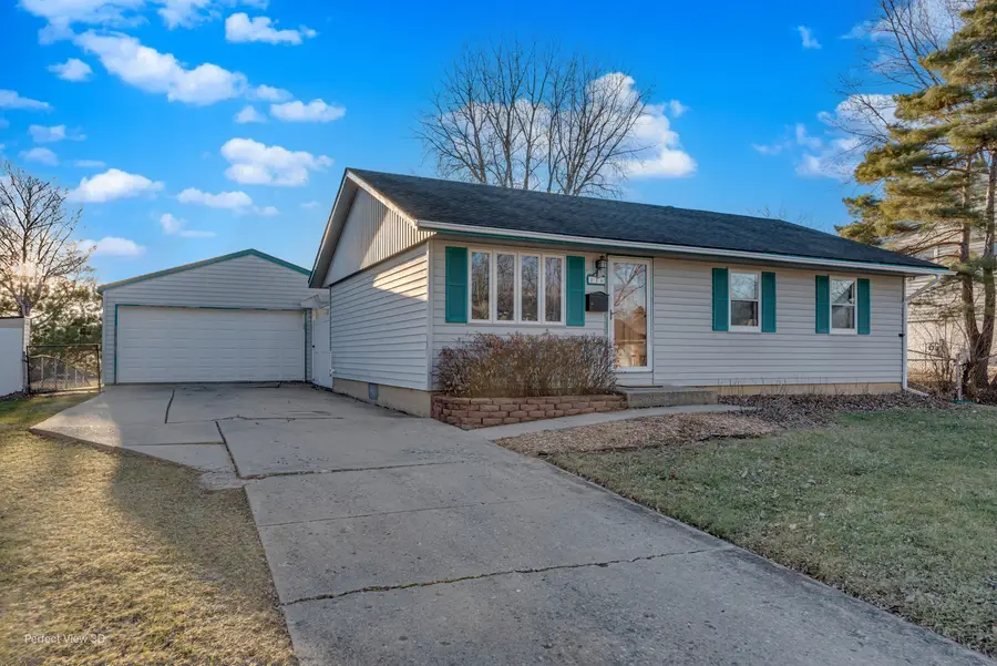 216 Kosan Circle, Streamwood, IL 60107 - Image #3