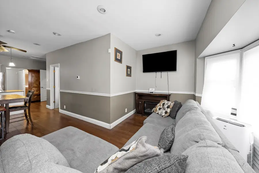 8808 S Loomis Street, Chicago, IL 60620 - Image #3