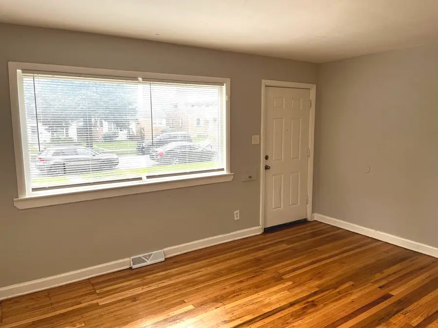 1491 Forest Avenue, Calumet City, IL 60409 - #3