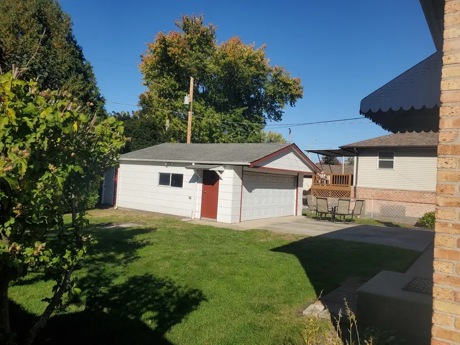 10912 Princess Avenue, Chicago Ridge, IL 60415 - Image #3