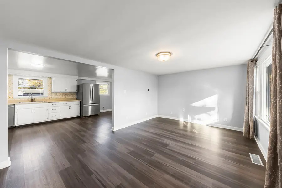 19136 Jacquie Avenue, Romeoville, IL 60446 - Image #2