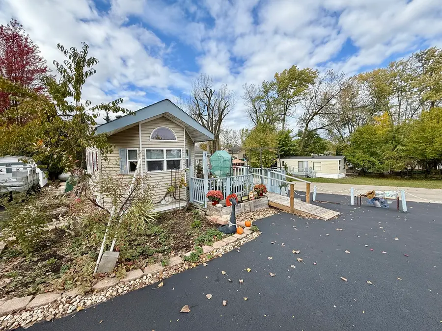 64 Fossil Ridge Road, Wilmington, IL 60481 - Image #3