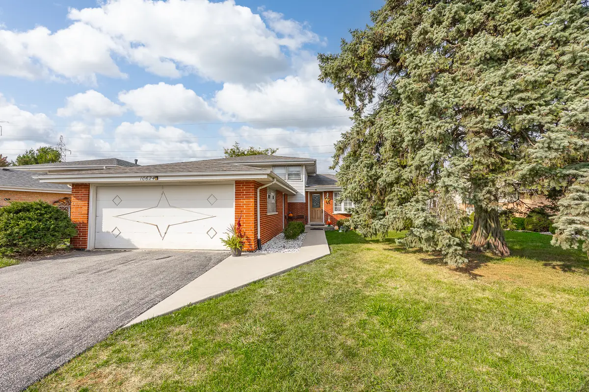 10624 S Michael Drive, Palos Hills, IL 60465 - #1