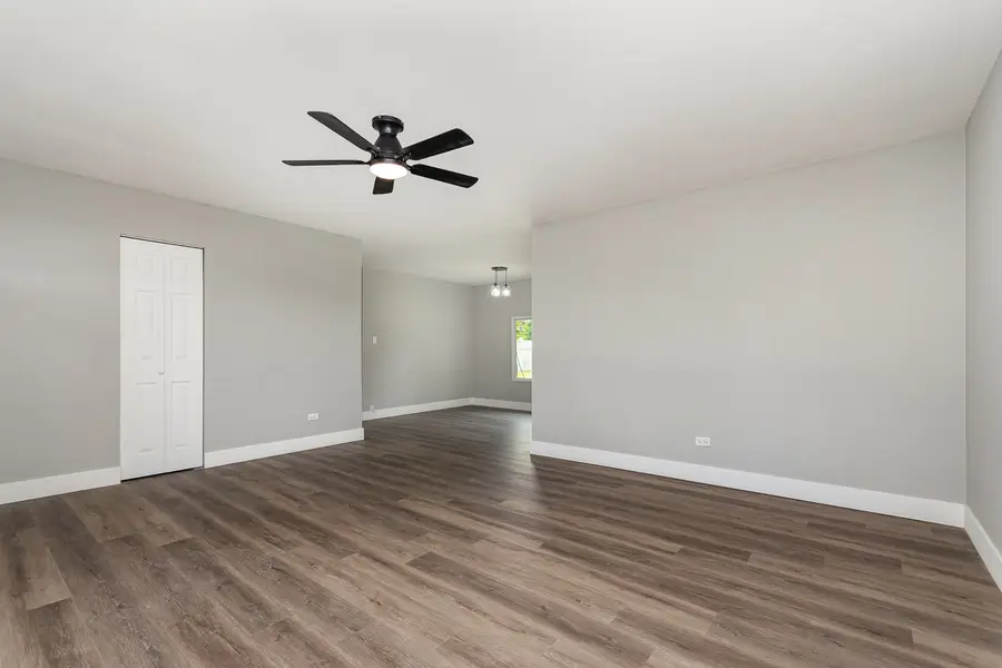 16632 Sawyer Avenue, Markham, IL 60428 - Image #2