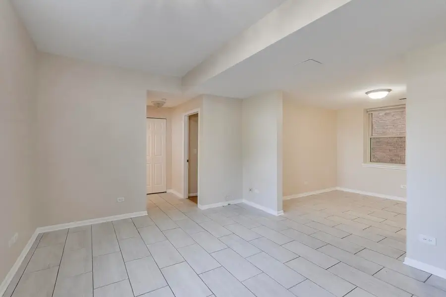 Address Withheld By Seller, La Grange, IL 60525 - Image #3