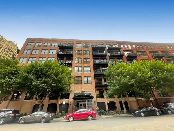 520 W Huron Street #204, Chicago, IL 60654