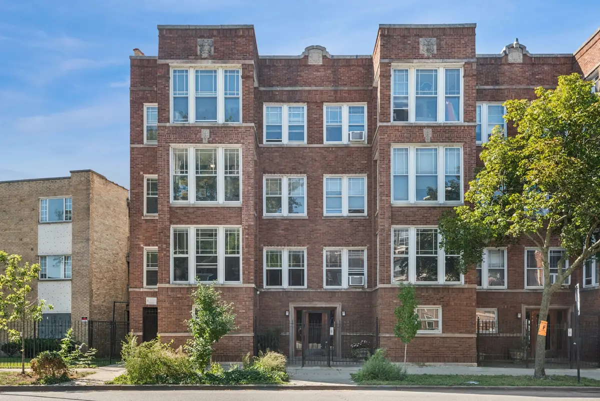 7658 N Sheridan Road #2, Chicago, IL 60626 - Image #1