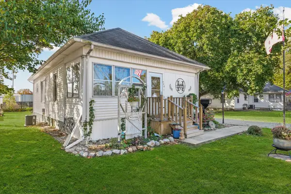 450 E Pine Street, Paxton, IL 60957