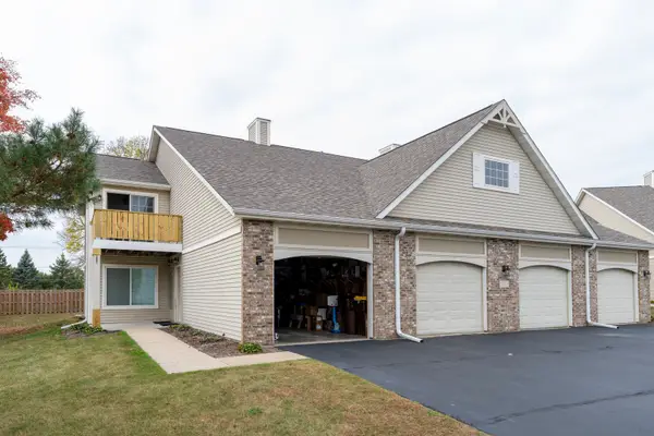 6526 Timberleaf Court #4, Loves Park, IL 61111
