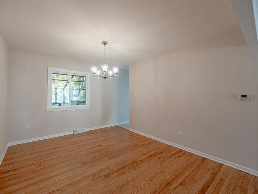 7104 Blackburn Avenue, Downers Grove, IL 60516 - Image #3