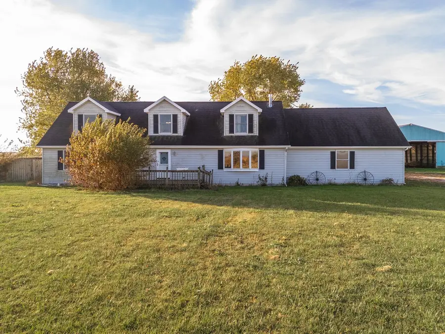 16710 E 2700 North Road, Odell, IL 60460 - Image #2