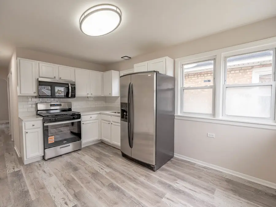 Address Withheld By Seller, Chicago, IL 60652 - Image #3