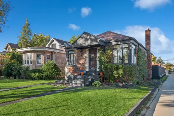 1235 N Elmwood Avenue, Oak Park, IL 60302