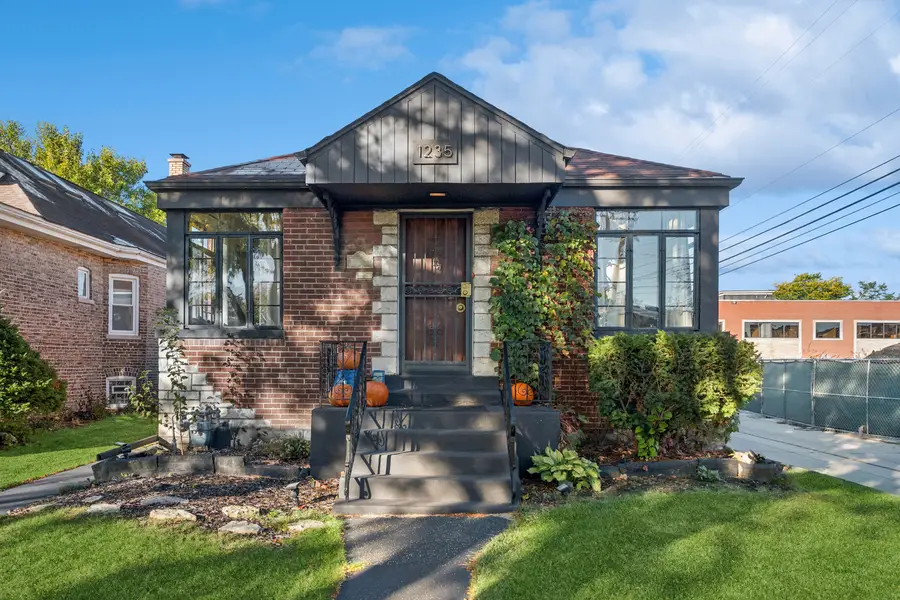 1235 N Elmwood Avenue, Oak Park, IL 60302 - Image #2