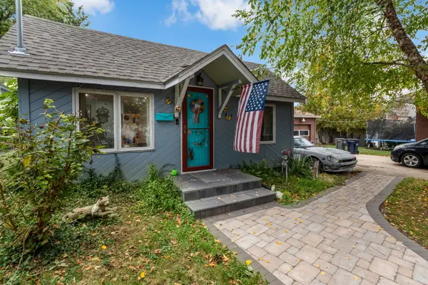 72 Harding Street, Elgin, IL 60123