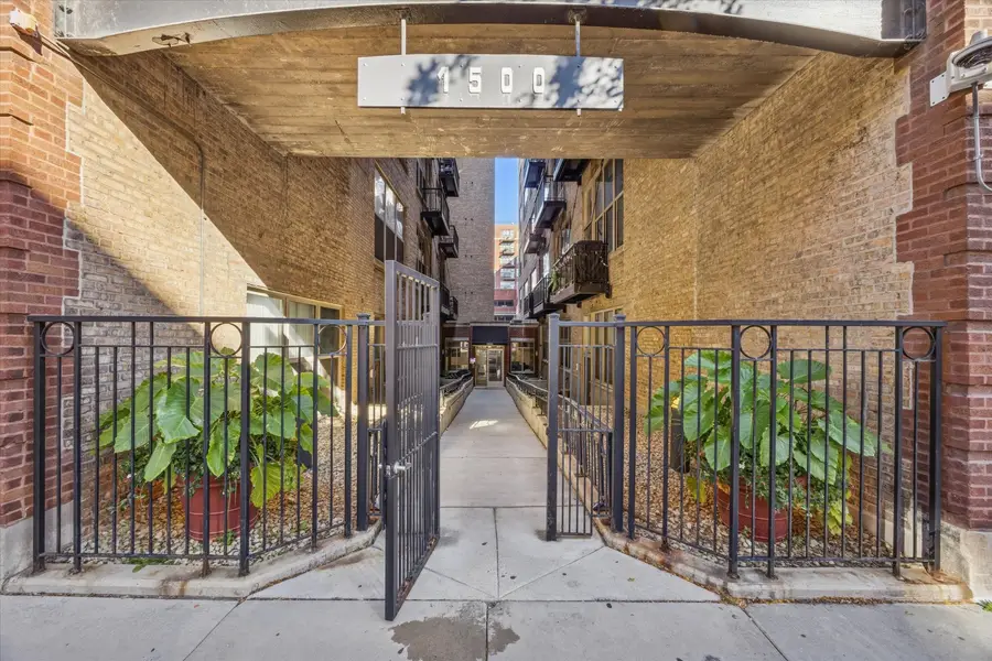 1500 W Monroe Street #220, Chicago, IL 60607 - Image #2