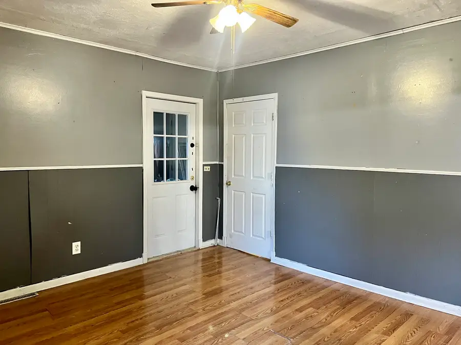 375 W Franklin Street, Paxton, IL 60957 - Image #3