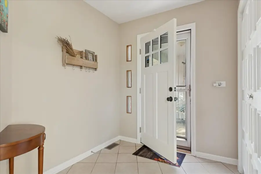 14 W Surrey Lane, Barrington Hills, IL 60010 - Image #3