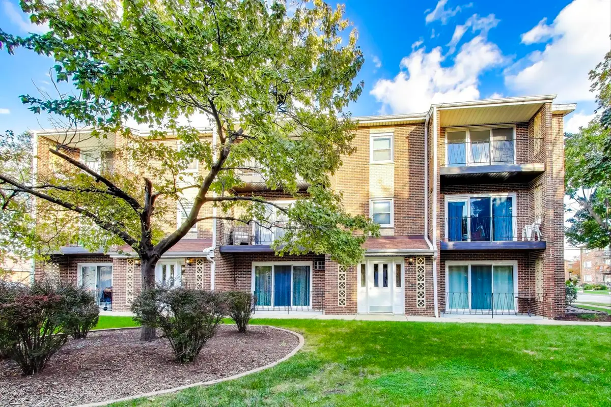 6416 W 64th Place #3A, Chicago, IL 60638 - Image #1