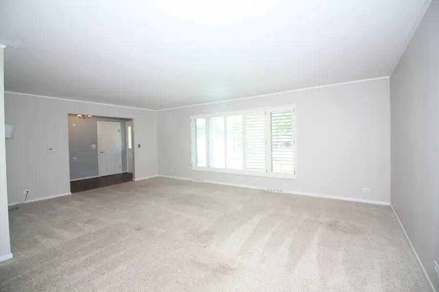 12 S Princeton Court, Arlington Heights, IL 60005 - Image #2