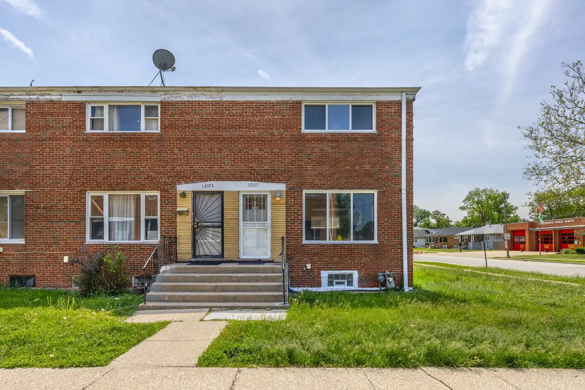 1207 S 17th Avenue #A, Maywood, IL 60153 - #1