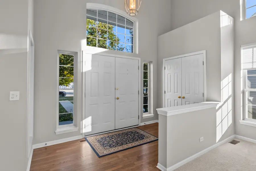 2301 Fieldcrest Drive, Mundelein, IL 60060 - Image #3