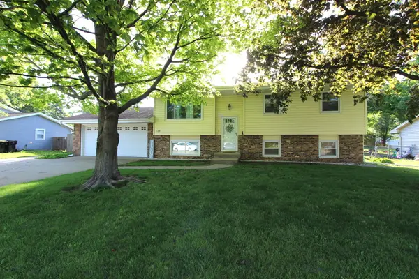 104 S Parkside Road, Normal, IL 61761