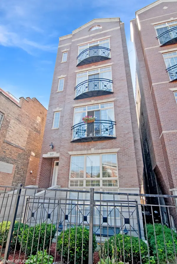 2623 W Belmont Avenue #3, Chicago, IL 60618