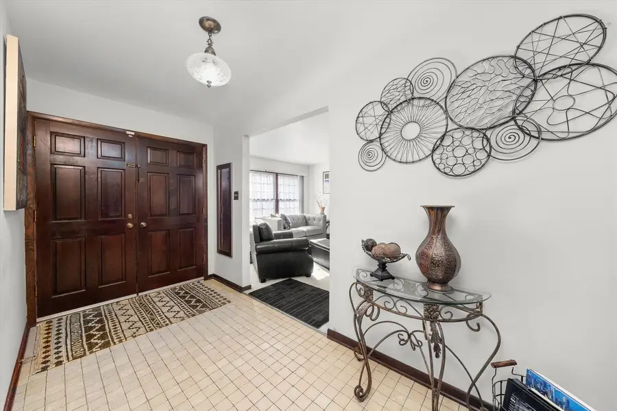 71 Hereford Drive, Crete, IL 60417 - Image #3