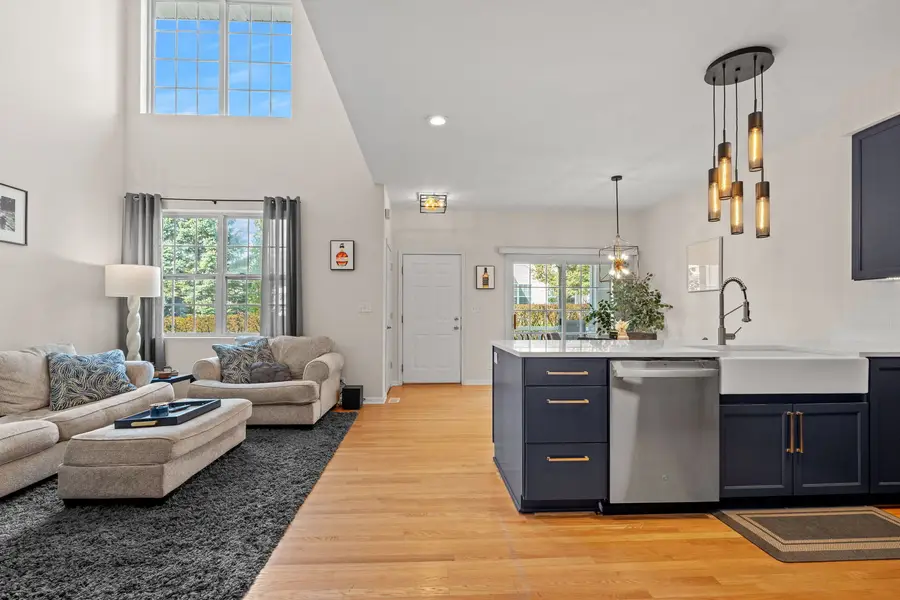 1240 Walnut Glen Drive, Crystal Lake, IL 60014 - Image #2