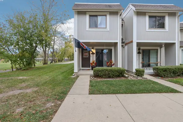 634 Robin Court, Grayslake, IL 60030